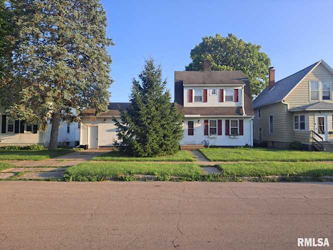743 S 4th Ave Clinton, IA 52732 | MLS QC4245834 Photo 1