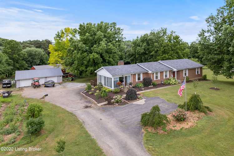 8302 Thixton Ln Louisville, KY 40229