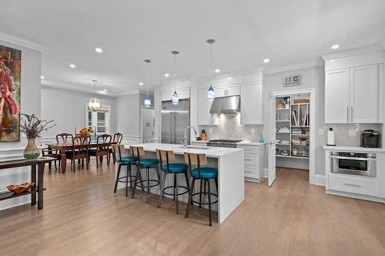 33 Glenwood Rd #1 Somerville, MA 02145