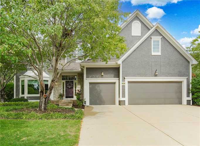 14209 Granada Rd Leawood, KS 66224