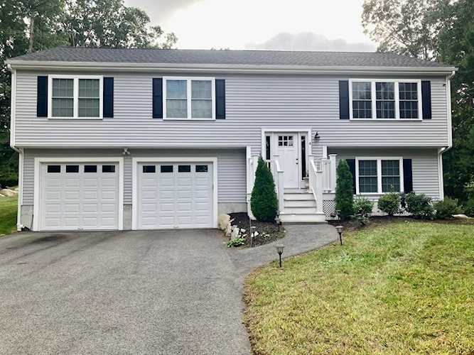 4 Lancaster Rd Randolph, MA 02368