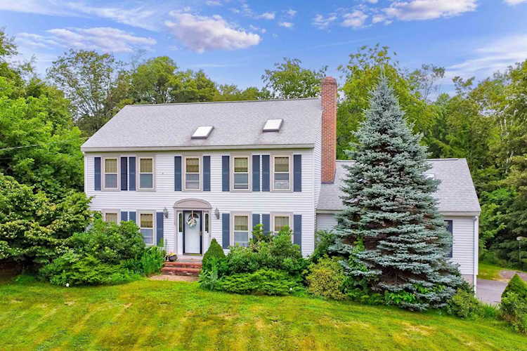 80 Emerson Ave Hampstead, NH 03841