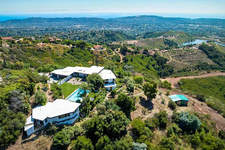 2911 Holly Rd Santa Barbara, CA 93105