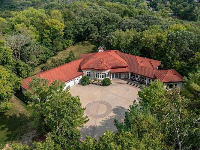 1300 Deerwood Drive Eagan, MN 55123