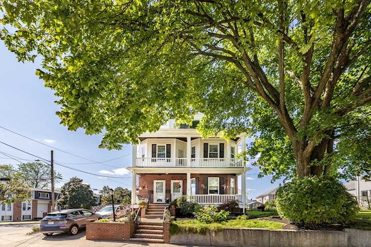 504-506 Cross Street Malden, MA 02148 | MLS 73164436 Photo 1