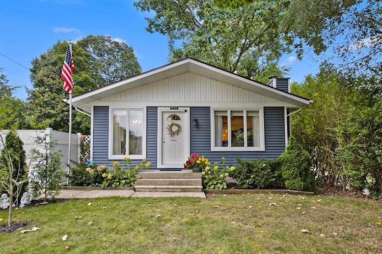 838 SE Delray Ave in Grand Rapids Twp, MI Photo 1