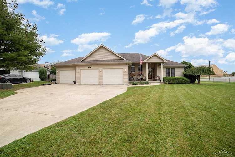 7850 Oak in Birch Run Vlg, MI Photo 1