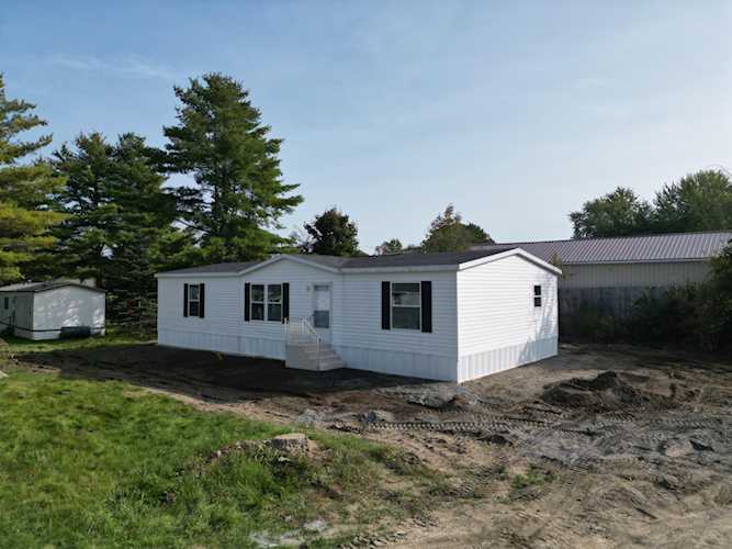 83 Patriots Dr Waterville, ME 04901