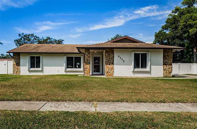 2610 Ridgetop WAY Valrico, FL 33594