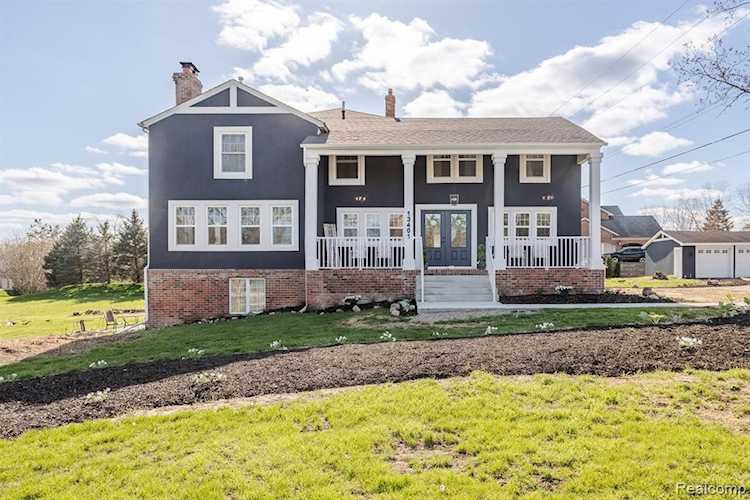 13401 N Beck Rd Plymouth Twp, MI 48170