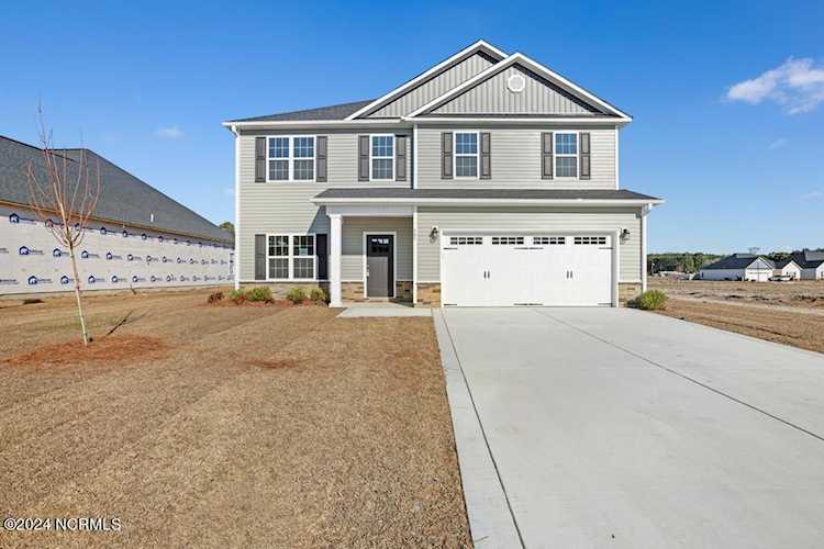 405 Nantucket Trl Sneads Ferry, NC 28460