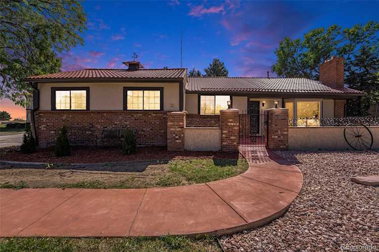 11090 W 23rd Avenue Dr Lakewood, CO 80215