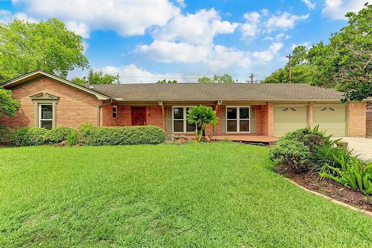 9810 Cliffwood Dr Houston, TX 77096