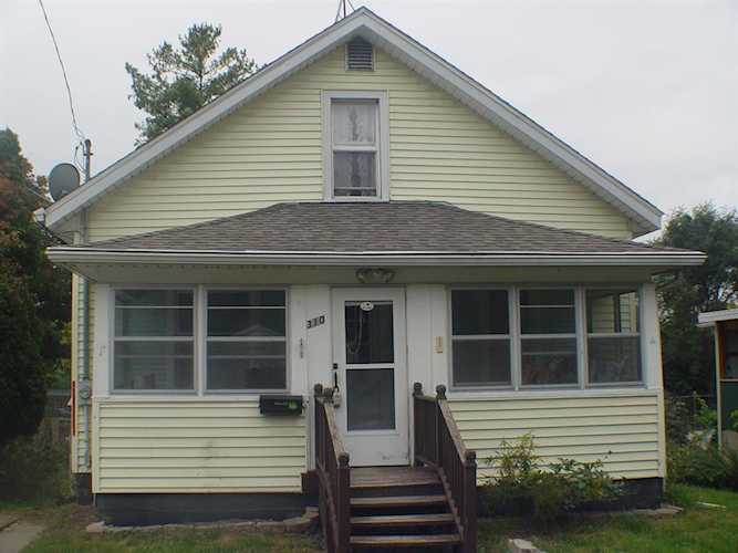 310 S Hanover St in Hastings, MI Photo 1