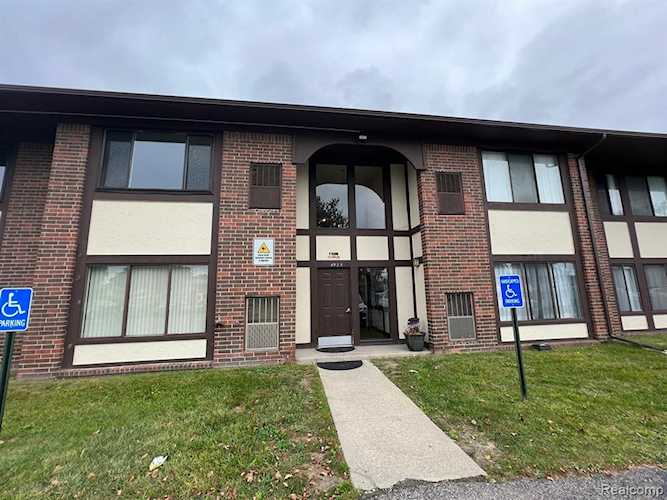 4925 E 10 Mile Rd #5 in Warren, MI Photo 1