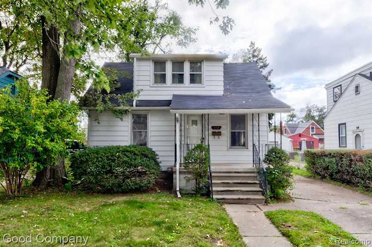 372 Silman St in Ferndale, MI Photo 1