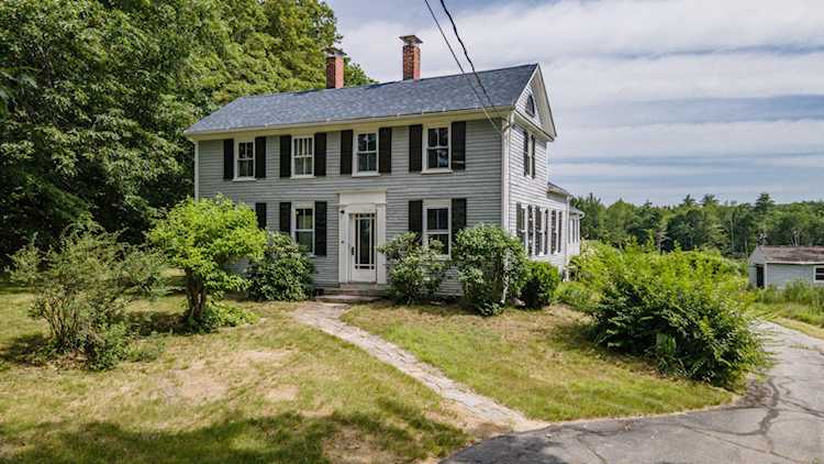 247 Winthrop St Hallowell, ME 04347