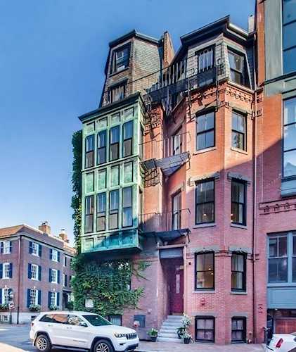 4 Otis Pl Boston, MA 02108