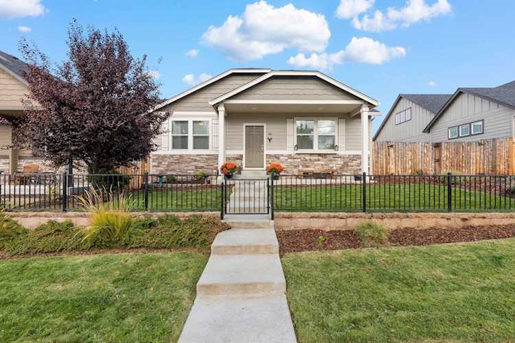 1441 Spring St Medford, OR 97504