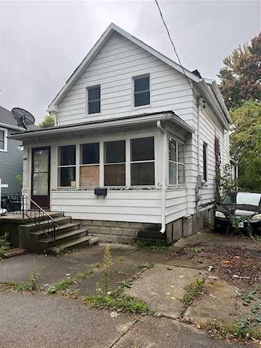 149 Euphemia St Sarnia, ON N7T 6A4 | MLS® 23018884 Photo 1