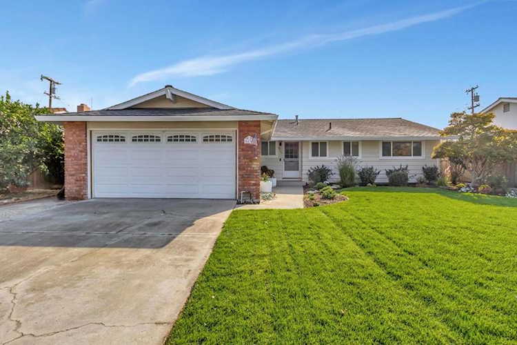 4494 Tomrick Ave, San Jose, CA 95124 | RubyHome Photo 1
