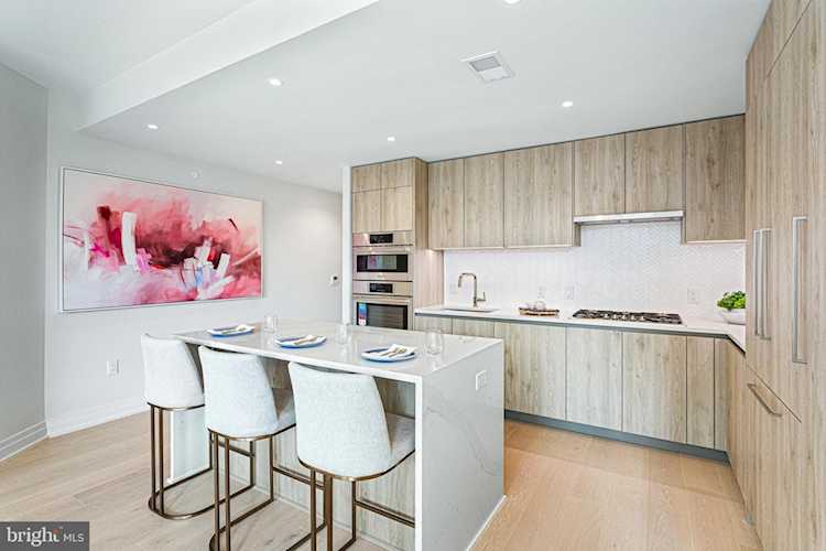 1201 N Royal St #313 Alexandria, VA 22314