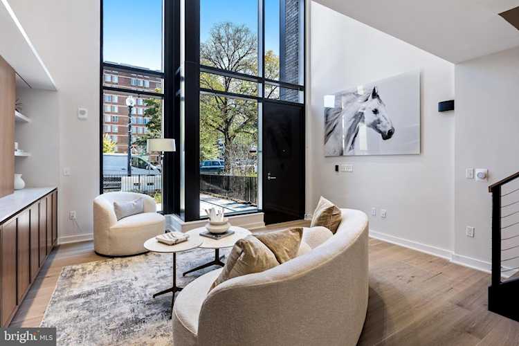 1334 8th St NW Washington, DC 20001