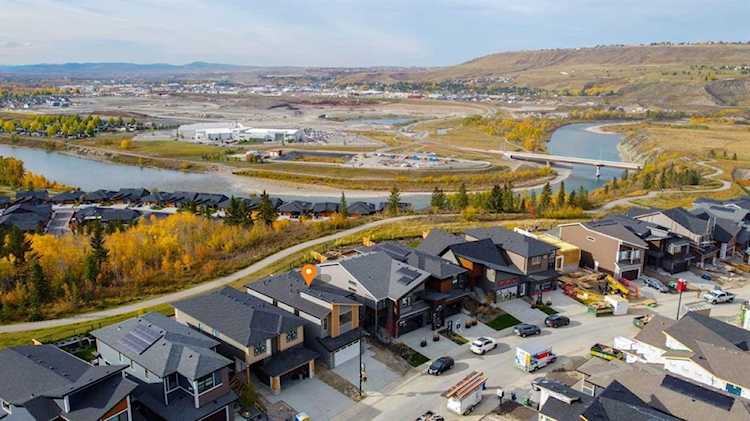 127 Precedence Hill Cochrane, AB T4C 0W9