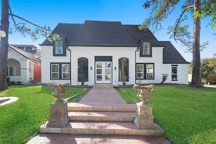 15715 Foxgate Ct Houston, TX 77079
