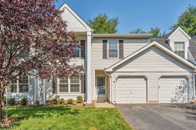 330 Hazlitt Way Franklin Twp., NJ 08873 | MLS 3858432 Photo 1