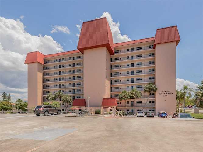244 Saint Augustine Ave #307 Venice, FL 34285