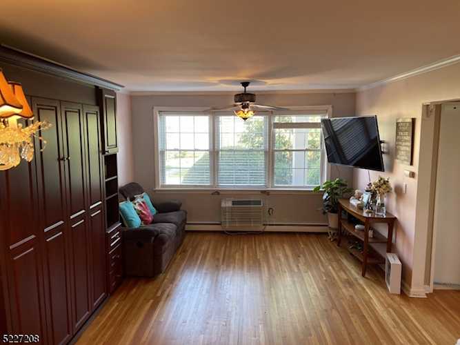 605 Grove St Clifton City, NJ 07013 | MLS 3849522 Photo 1
