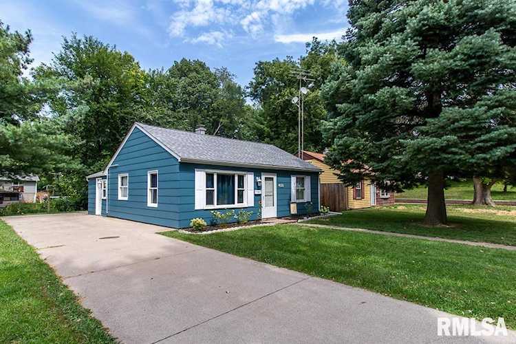 4533 23rd Ave Rock Island, IL 61201 | MLS QC4245949 Photo 1