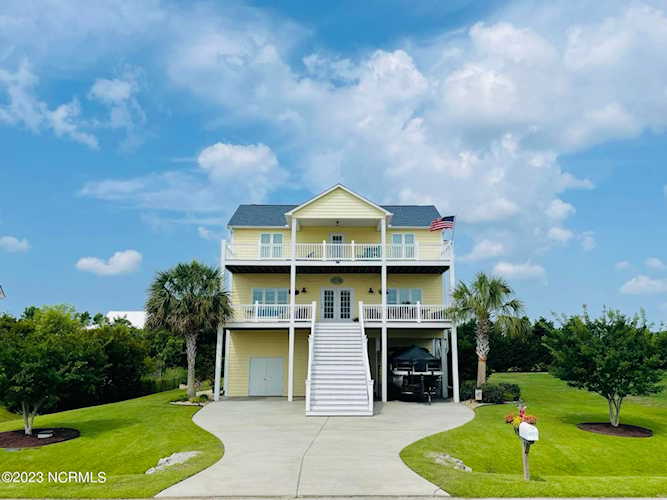 405 M & J Ct Newport, NC 28570