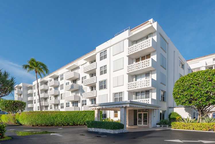 2840 S Ocean Boulevard #1090 Palm Beach, FL 33480
