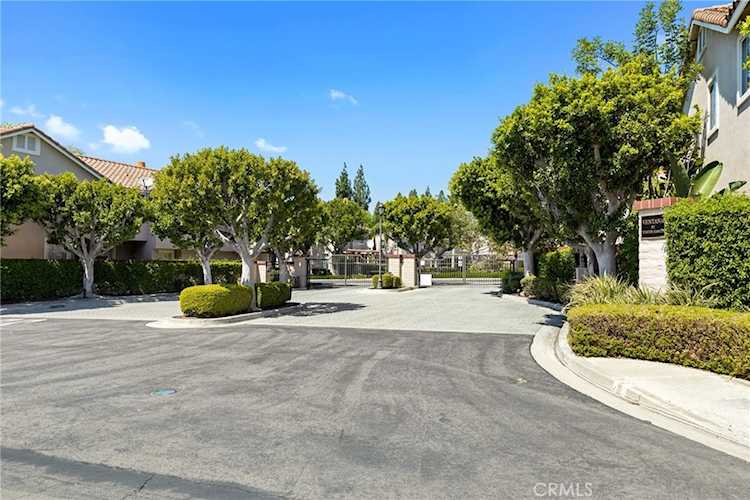 2375 Cascade, Tustin, CA 92782 | MLS# OC23170389 | condo for sale Photo 1