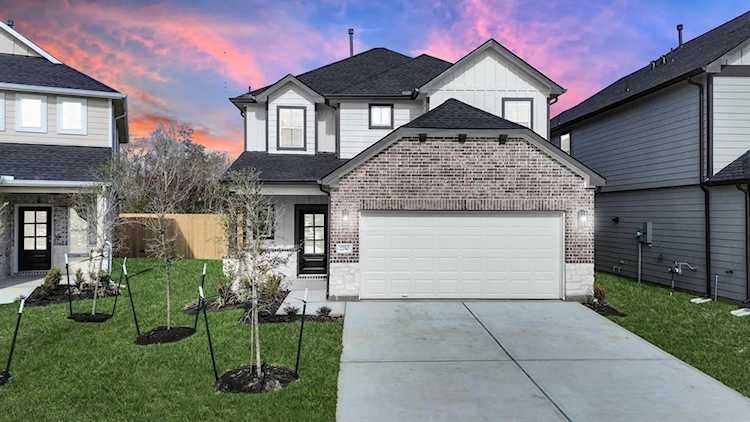 2750 Oakleaf Ash Lane Fresno, TX 77545