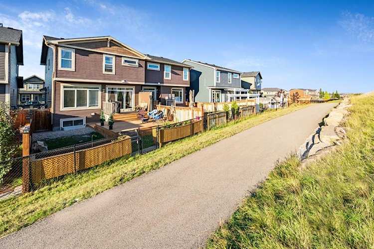 53 Fireside Crescent Cochrane, AB T4C 2L4