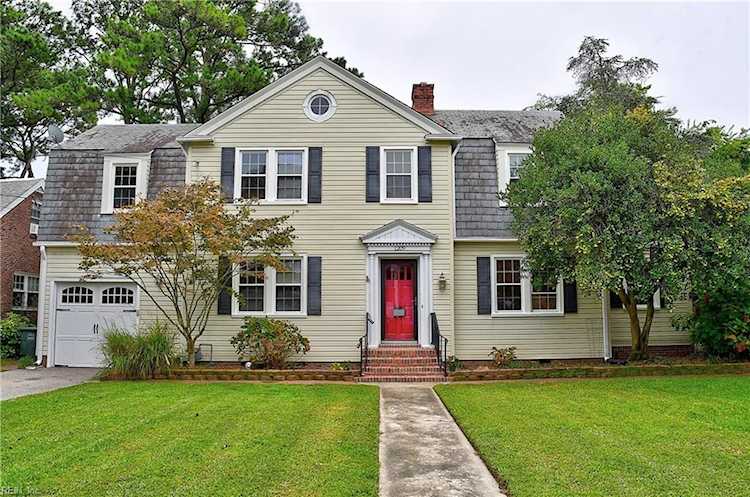 1209 N Fairwater Dr Norfolk, VA 23508