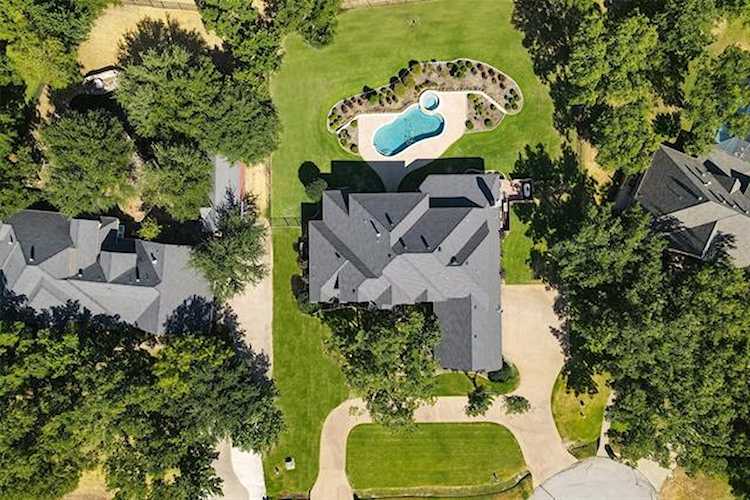 5618 Equestrian Court Granbury, TX 76049