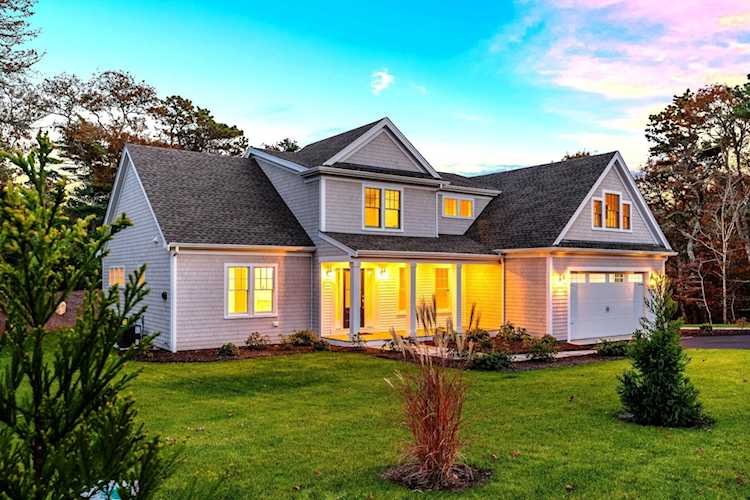 127 Church Street Harwich, MA 02645