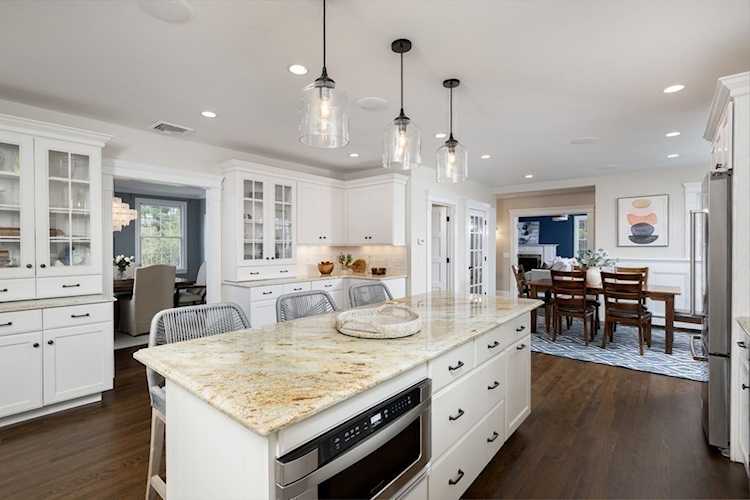 6 Peter Hobart Drive Hingham, MA 02043