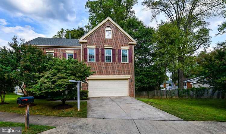 1909 Westchester Dr Silver Spring, MD 20902