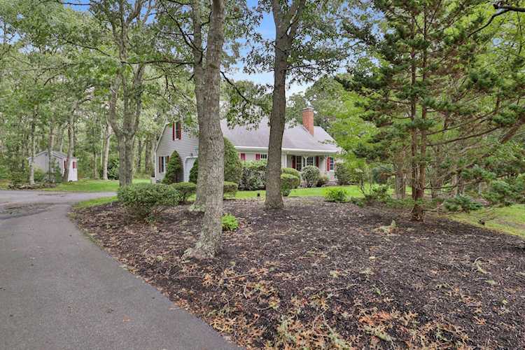 92 Blueberry Lane Harwich, MA 02645 | MLS 22304194 Photo 1