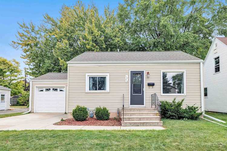 1604 10th Ave Green Bay, City of Green Bay, WI 54304-3629