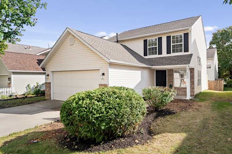 505 Deacon St Carmel, IN 46032 | MLS 21945186 Photo 1