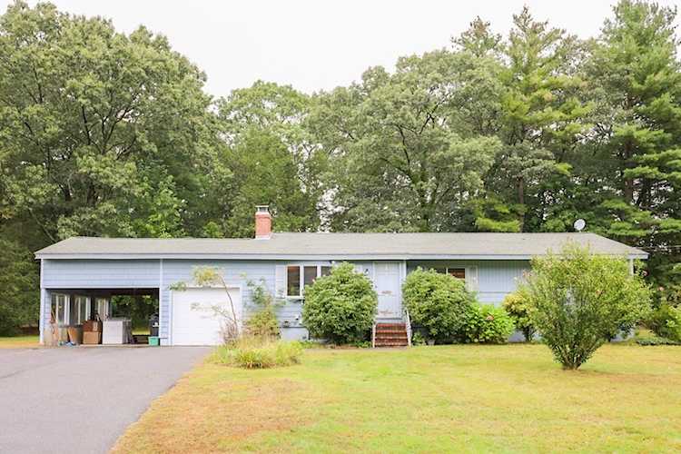13 Angela Rd Framingham, MA 01701