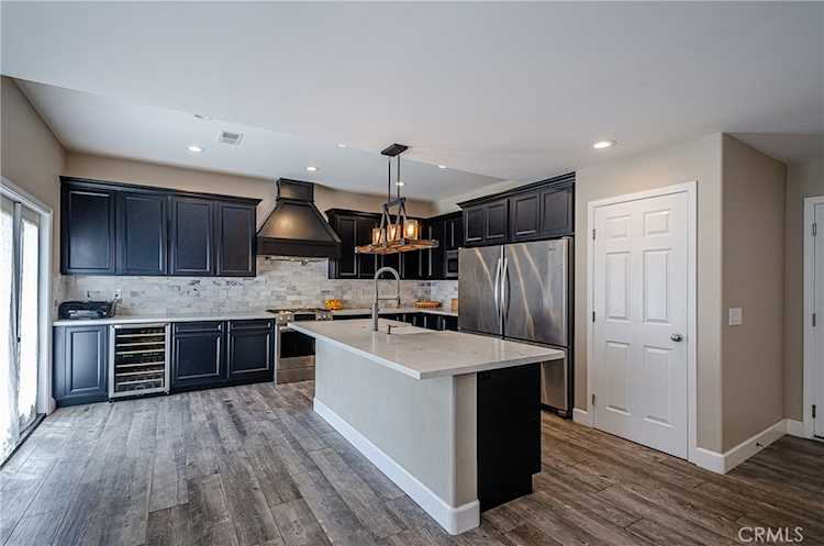 266 Foxenwood Dr Santa Maria, CA 93455