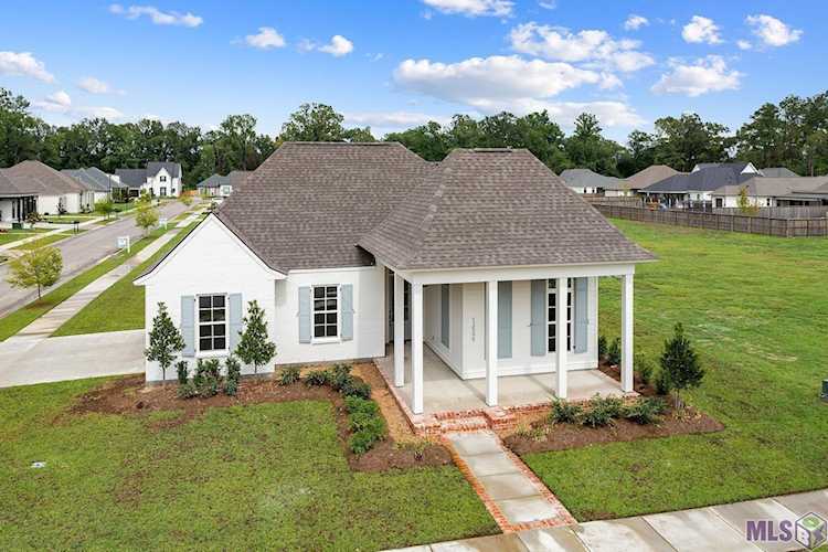 13595 Pointe Au Chene Dr Baton Rouge, LA 70818