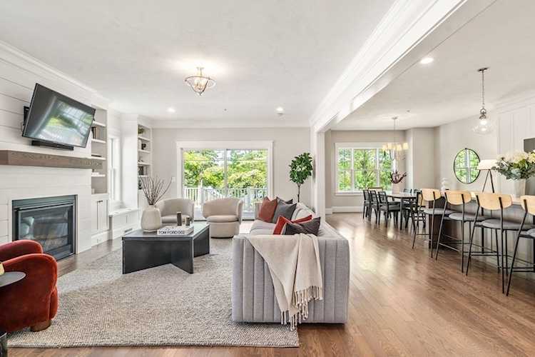 13 Granville #13 Amesbury, MA 01913